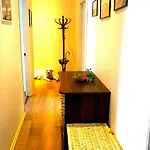 90 Sq.m. In Centre Of Apartmán Vilnius
