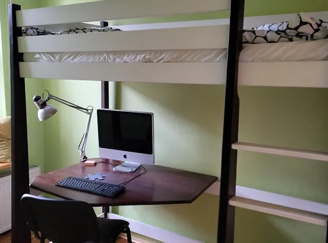 90 Sq.m. In Centre Of Διαμέρισμα